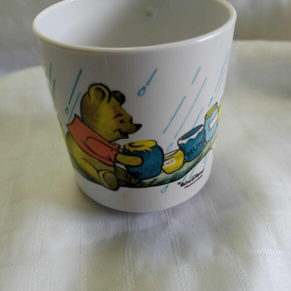 Vintage Winnie the Pooh mug - Picture 9 of 14